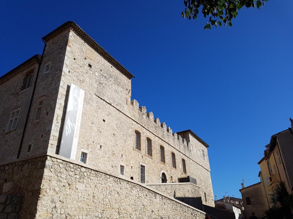 Appartement 2 Pieces Coeur Vieil Antibes Exteriör bild