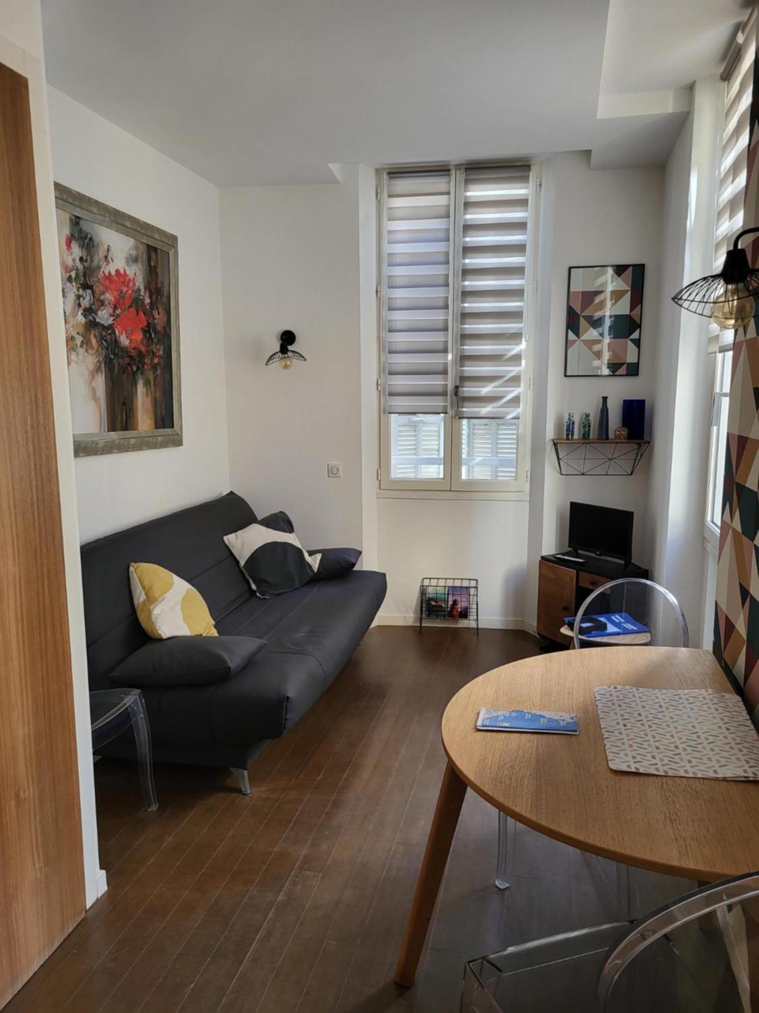 Appartement 2 Pieces Coeur Vieil Antibes Exteriör bild